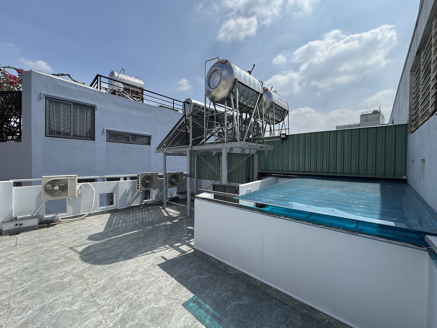 Siêu phẩm biệt thự mini góc 2 mặt tiền, 3 lầu, xây mới 100%, hẻm đẹp khu cao cấp Lê Văn Sỹ, Quận 3